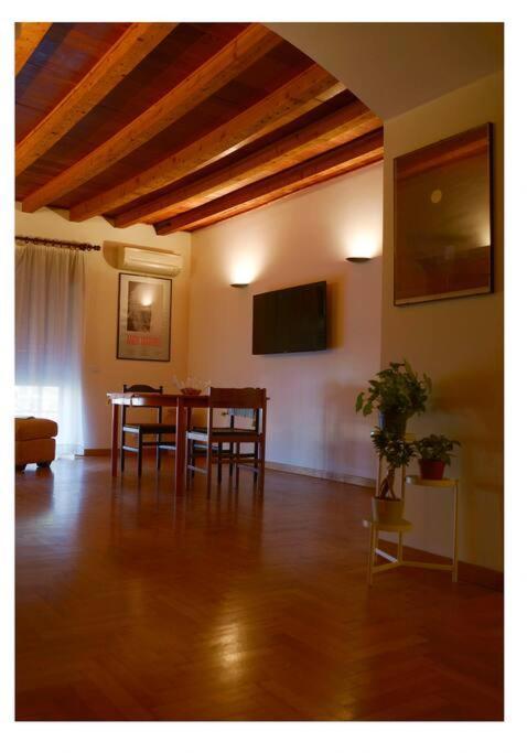 Urban House - Elegant Apartment Brera Milan Center Exterior photo